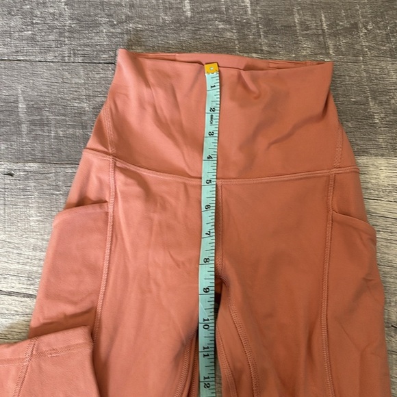 Lululemon high rise Align pants with pockets - Picture 5 of 8